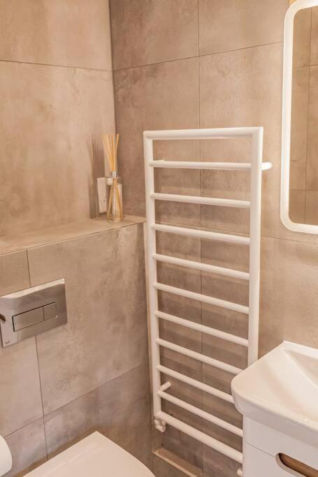 Flat 3, 161 Crescent Road - Luxury Apartment 옥스퍼드 외부 사진