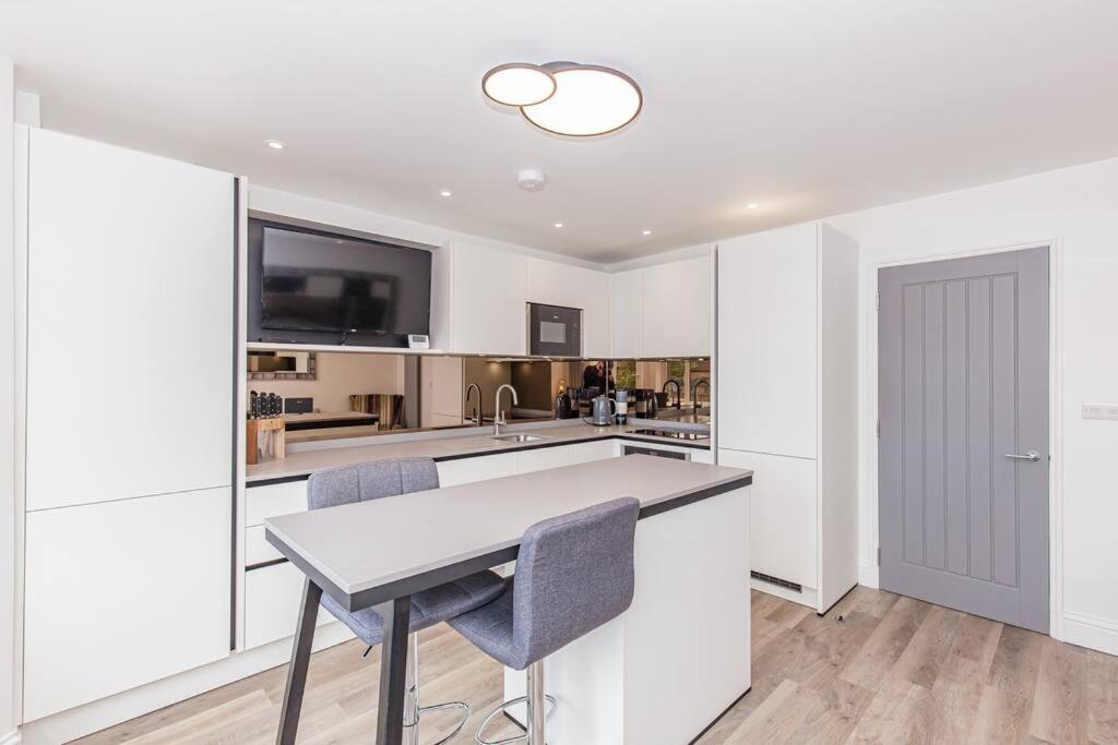 Flat 3, 161 Crescent Road - Luxury Apartment 옥스퍼드 외부 사진